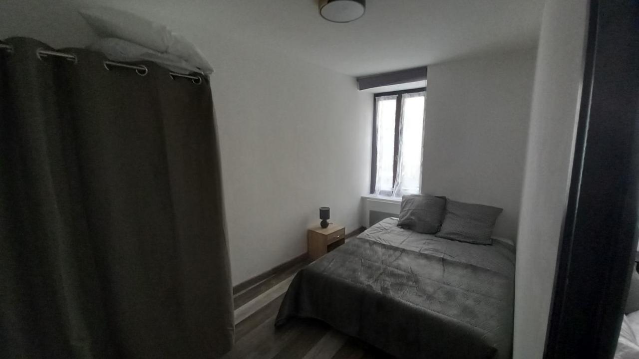 Saint-Flour Appartement Au Coeur De La Ville Екстериор снимка